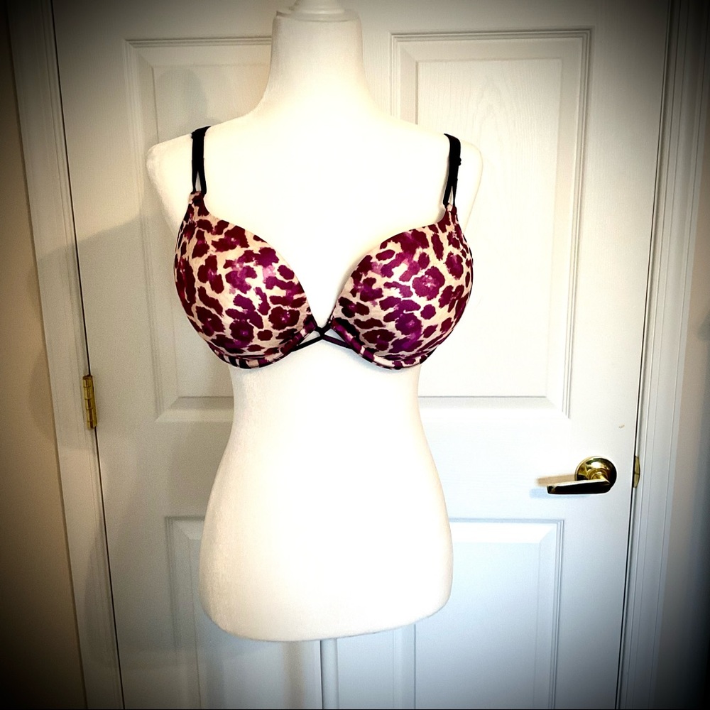Final Sale NWT Victoria’s Secret Miraculous Plunge Bra